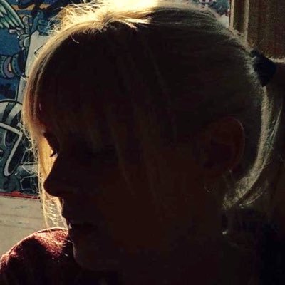 InsideMyTree's profile picture. tweeting from my tree