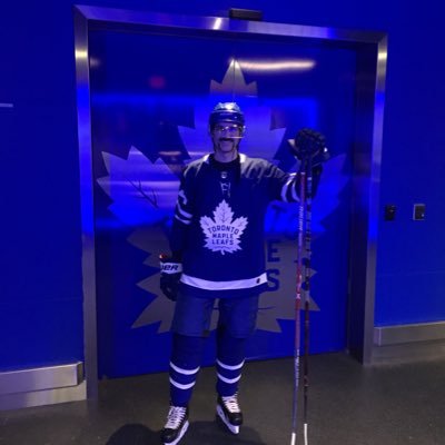 SocialMedia/Instructor Burnsy’s Hockey Clinics Facebook Absolute Diehard @mapleleafs fan, bleed blue & white seriously! Hockey player/Father #HeartOfLeafsNation