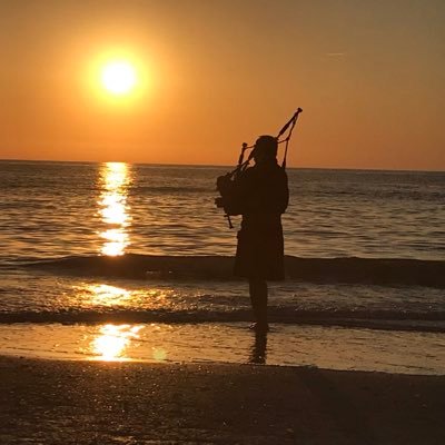 Enjoying life on the Gulf of the St. Lawrence. Most of the time hanging out at the Pond playing the pipes. Retired from the Blue Line.