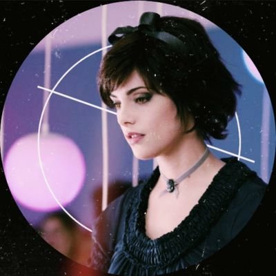 Profile Picture of ─ 𝒜𝑙𝑖𝑐𝑒 𝒞𝑢𝑙𝑙𝑒𝑛 ─ (@vaticinalgrace) on Twitter