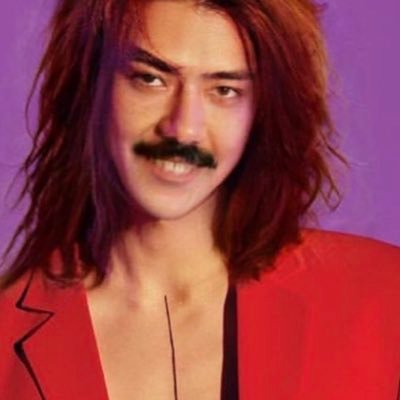 oppachanyeollov's profile picture. This acc is just to vote for EXO and to respond to rats. My main acc is clean and shiny and lovely and sparkly just like me. 🥰😋🥰