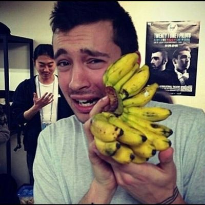 Yourmaj87890309's profile picture. “Because I realized that what I really feared was being forgotten by you”🌼”ArE yOu JoKinG!” 10-26-18 ||-// ITS A METAPHOR BRIAN! BORHAPx3