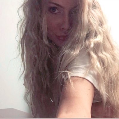 kamrynemily's profile picture. Cameron with a K