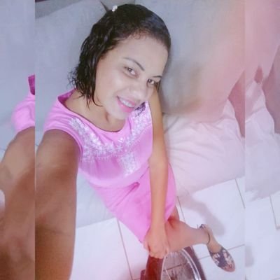 “ Orar dizendo seja feita a tua vontade e buscar o coração de Deus 🙌
cristã, estudante, surda