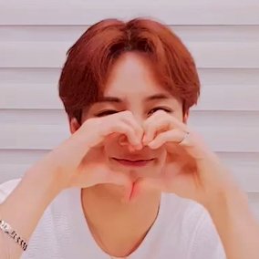 HoneyHannie_17's profile picture. 【☁️】— (𝐧.) 𝐥𝐨𝐯𝐞, 𝐚𝐫𝐞 𝐲𝐨𝐮 𝐫𝐞𝐚𝐥?┊@GirlKPopper