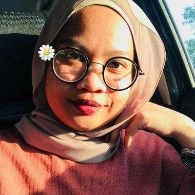 Ig shop @iLhamdayah 
Personal ig @kak.dayah