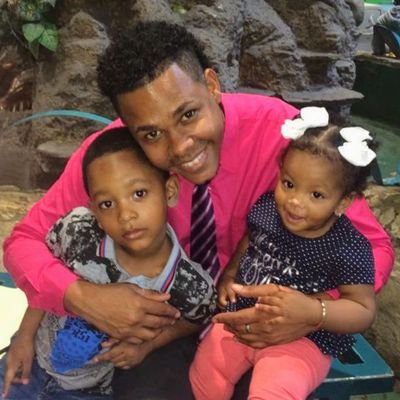 Alvaroguzman08's profile picture. la vida te ofrece 24 hora diaria para que demuestre como ser mejor persona y Dios te va bendecir para siempre