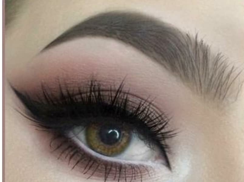 Brow Technician 
Great brows don’t happen by chance, they happen by appointment! Enjoy some fresh new powdered brows today!!