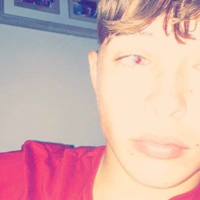 HarriYemm's profile picture. 17& currently following my dream of joining the British army 💛