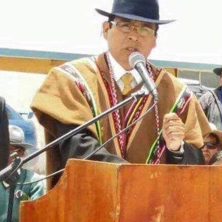 Alcalde de la comuna de Colchane Abogado Aymara.