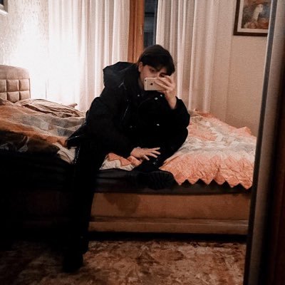 arinaswow1's profile picture. 