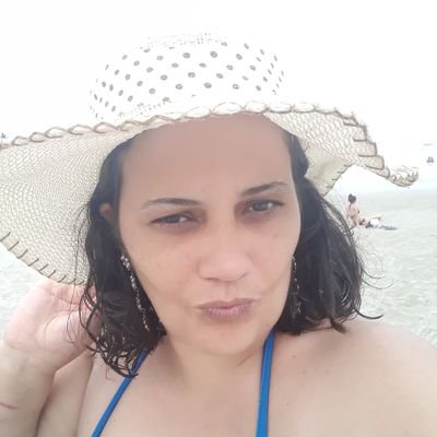 Khristinasilva's profile picture. Comece o dia com um sorriso e termine com uma enorme taça de felicidade.