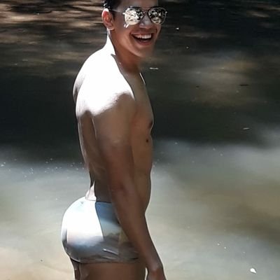 Maximil41570560's profile picture. Sou gente boa e procuro o mesmo( Amo Beijos)