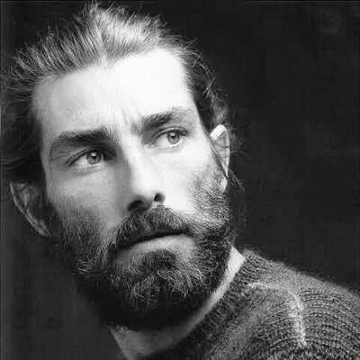 nasersilent's profile picture. البعض منّي هنــا ….