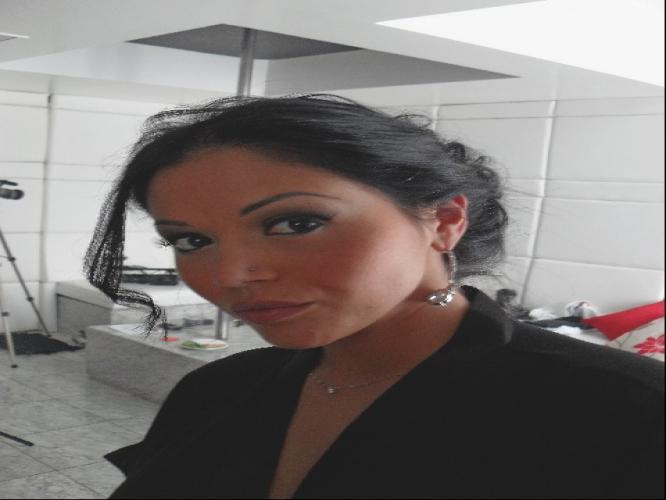 Seja o tipo de mulher que, quando seus pés tocam o chão a cada manhã o diabo fale: ''Putz, droga ela acordou!!!''