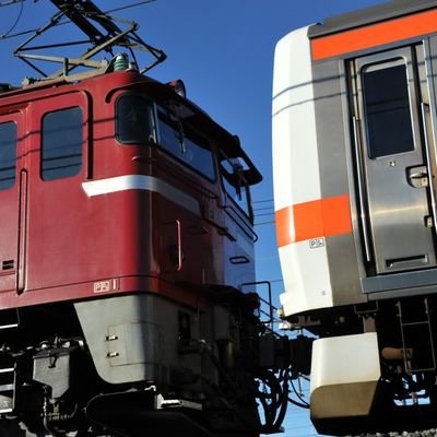 4074re2's profile picture. 貨物列車の写真を撮影するのが趣味です。武蔵野線などを主に撮影しています。Nikon/無言フォロー失礼します。コタ※越谷 暫く4475-4414 最近は野鳥…
