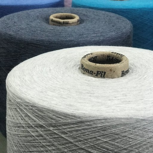 Recycled Yarn Factory in Turkey. //
Usine de Fil Recyclé en Turquie. //
Fábrica de Hilados Reciclados en Turquía. //
Fábrica de Fios Reciclados na Turquía