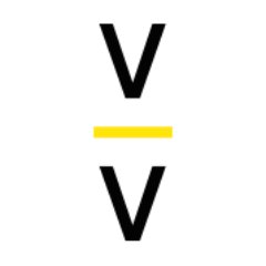 VV art & comptoir est un un lieu d’arts vivant où l’on peut se poser, apprécier les expos, se restaurer et danser... “Vivre de Vertiges” par @VirgoMusic