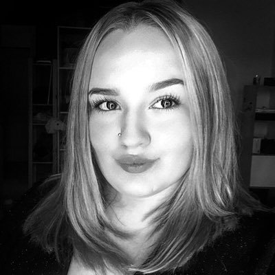 DorLaura1's profile picture. Salut Salut j’ai 16 ans 🙃 Arles Nîmes 🖇#Jul