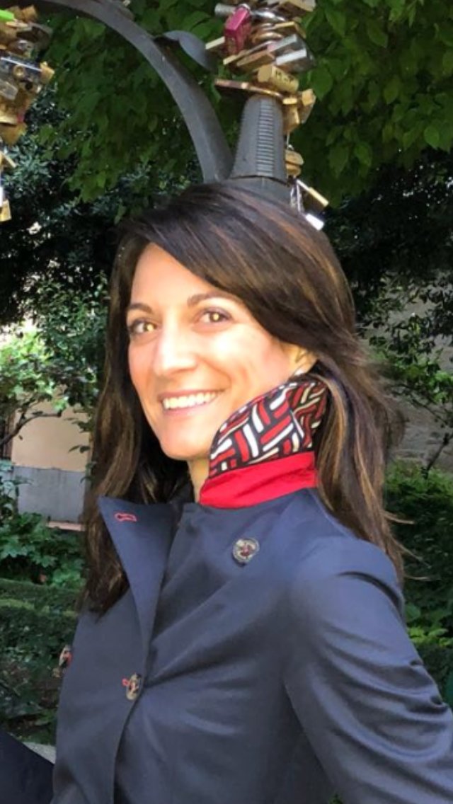 SelfaEncarna's profile picture. 