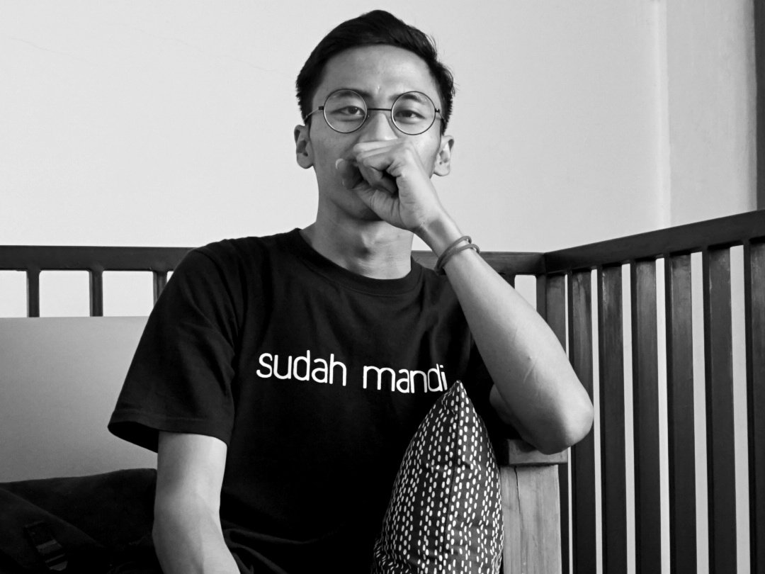 mbandhing's profile picture. BEING HAPPY IS FREE.....