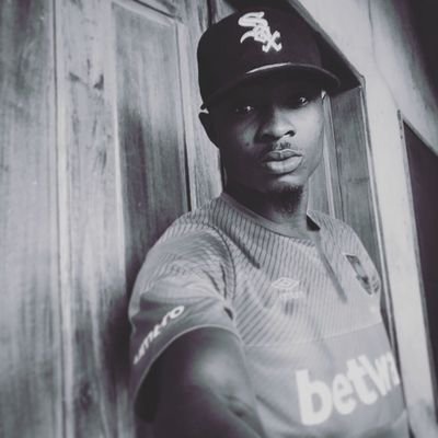 _babss_'s profile picture. love playing TV games #needforspeed #callofduty #pubg... ☺ #joker M58A529P