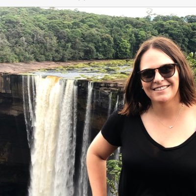 Women’s Cricket 🏏 Editor @cricketcomau she/her. All about @auswomencricket @wbbl #wncl #ScoopPodcast 🎧 🤍🖤