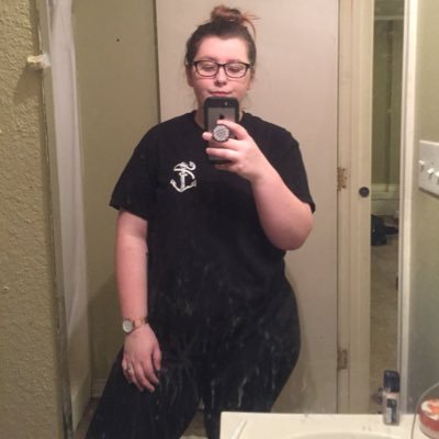 caitlyn_lmao's profile picture. Engaged 💛