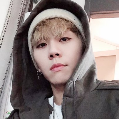 92KIMDS's profile picture. ∙ kim dongsung : nice voice+bad jokes。  ㅤ  ㅤ ㅤma prince. 김한솔 ♡ㅤㅤㅤ   ㅤ