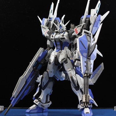 前のアカウトが消えたので再度作りました。 主にガンプラ、アニメ、フィギュアについてツイートします笑