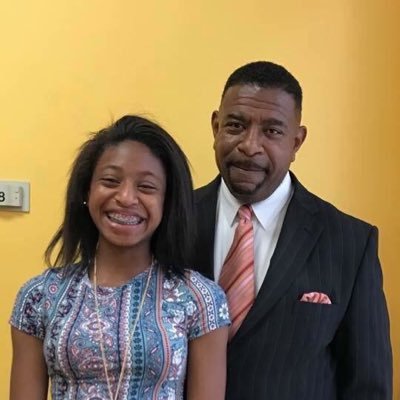 (Me & Dad)Main Acct.@YasminBOtt Yasmin Ott - Georgetown University  2024