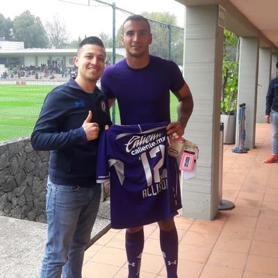 AlexPalacios21's profile picture. Traumatología y Ortopedia 🦴🦿