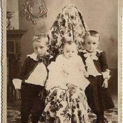 #genealogy #wtf

tweet us the worst transcriptions, tree disasters, and unsourced speculations you’ve found and we’ll retweet