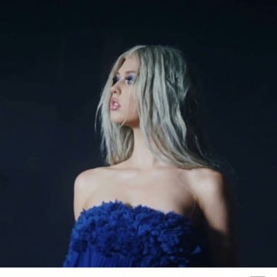 Love @iamlorengray 😍please follow me 😢📸 the last news of @iamlorengray and remake video’s and picture’s/ loren liked : 13 times ❤️ retweets : 0 comment : 0