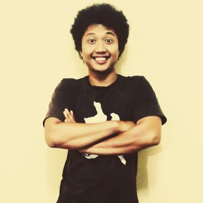MisbakhulQ's profile picture. tersenyum-tertawa-menggila