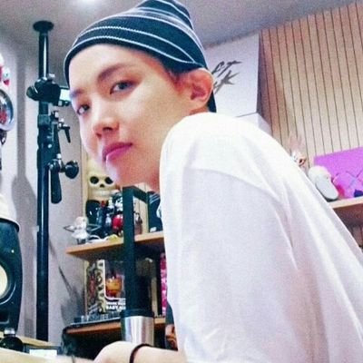 ~《🍒Bangtan Biased🍒》~《🍭Twice Biased🍭》~《🍓RV Biased🍓》~《🎀BP Biased🎀》~