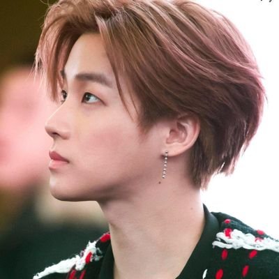 sweet_gxrl_'s profile picture. ✯  ✯ ✯  ✯ •  ️I need your love before I fall —Get ready? Showtime!—