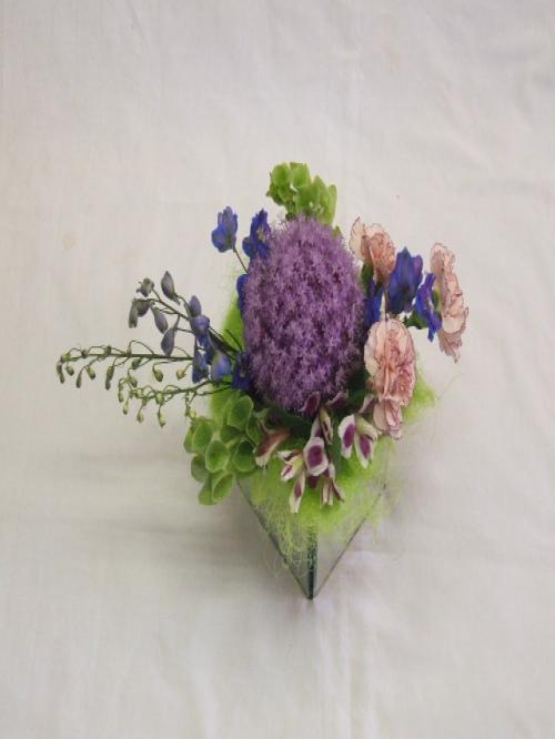 We are a family run florist based on Lincoln (UK) high street.