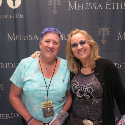 music lover, love sunsets & oceans, conserving to help save our planet, Melissa Etheridge is my Superwoman