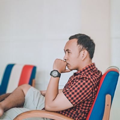 must_tat89's profile picture. warga sipil di pelukan silvana