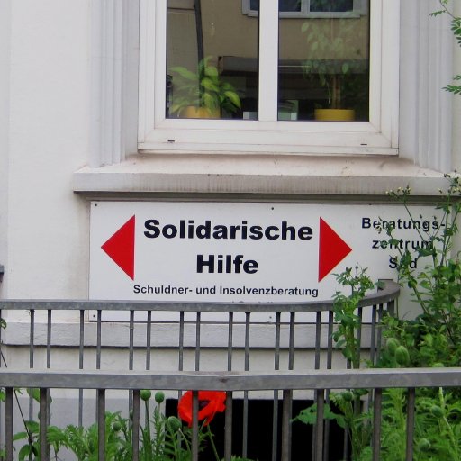 Solidarische Hilfe e.V.
gegr. 1987, unabhängiger Verein:
Sozial- und Erwerbslosenberatung,
Schuldnerberatung,
Frauen*zentrum,
Projekt Papierkram, Schreibhilfe