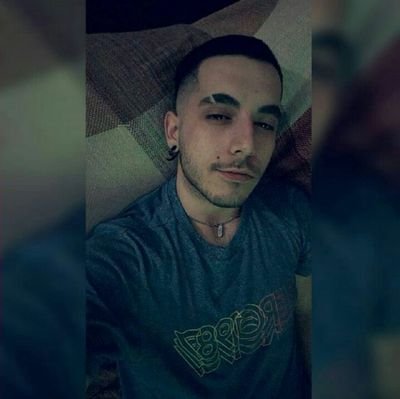 Francis40677985's profile picture. me olvidé la contraseña del otro😛