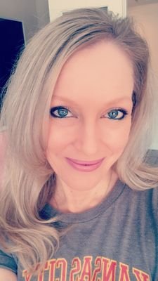 Communications Professional | Wife and Mom | Lover of Great Books, Red Wine, and the Simple Life
