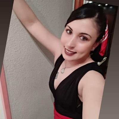 SanSweetRMCF's profile picture. Hay personas que tienen el poder de hacer contigo lo que quieran, y van y te cuidan...