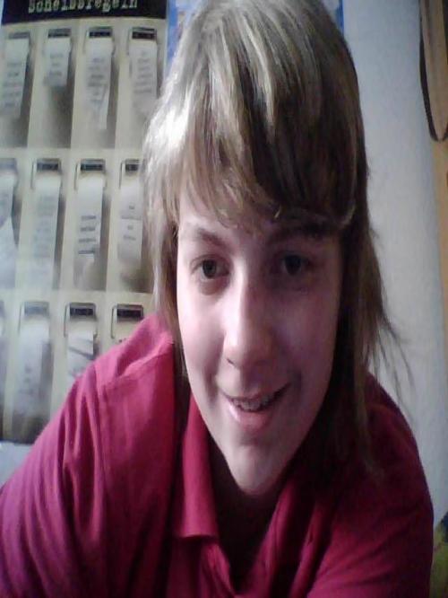 gelbefamilie's profile picture. ich hänge sehr an den leuten die immer an mich glaub und mir sehr halfen in den letzten jahren