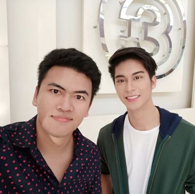 รอแต่งพร้อมกัน 4คนนะจ๊ะ
@augustzu @legendngern // #คนของออกัส 💚 #คนของเงิน #ทีมเงินออกัส #legendngern #aaugust007 #ngernnn #augustzu