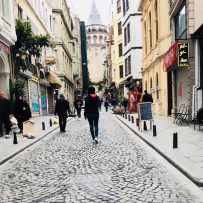 Zaheera_08's profile picture. ✨Astrophile ✨ #CertifiedMoffie