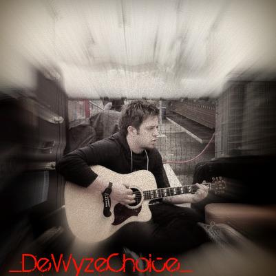 This is a page dedicated to Lee Dewyze! #TeamFollowBack!