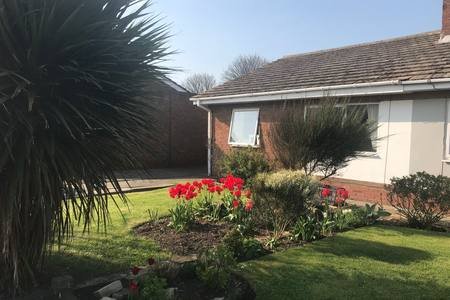 Beautiful, family run holiday getaway located in the village of Beadnell, a stone's throw away from magnificent beaches and local eateries. Dog friendly.