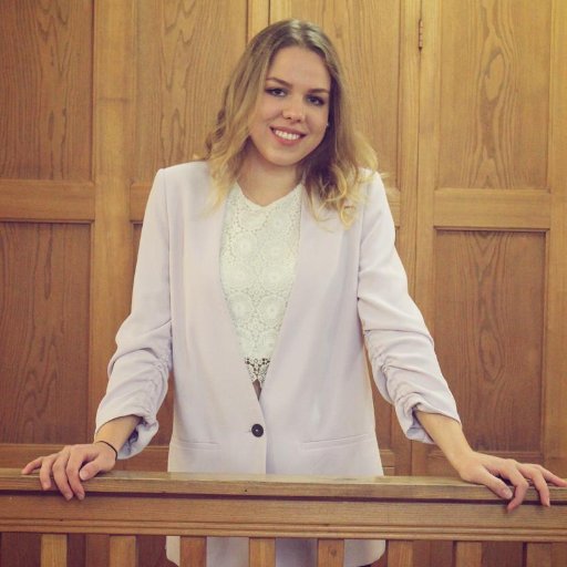 emiliarosenb's profile picture. 